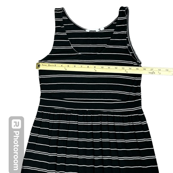 Athleta Women’s Classic Striped Sleeveless Maxi Dress Size Medium - Picture 6 of 9